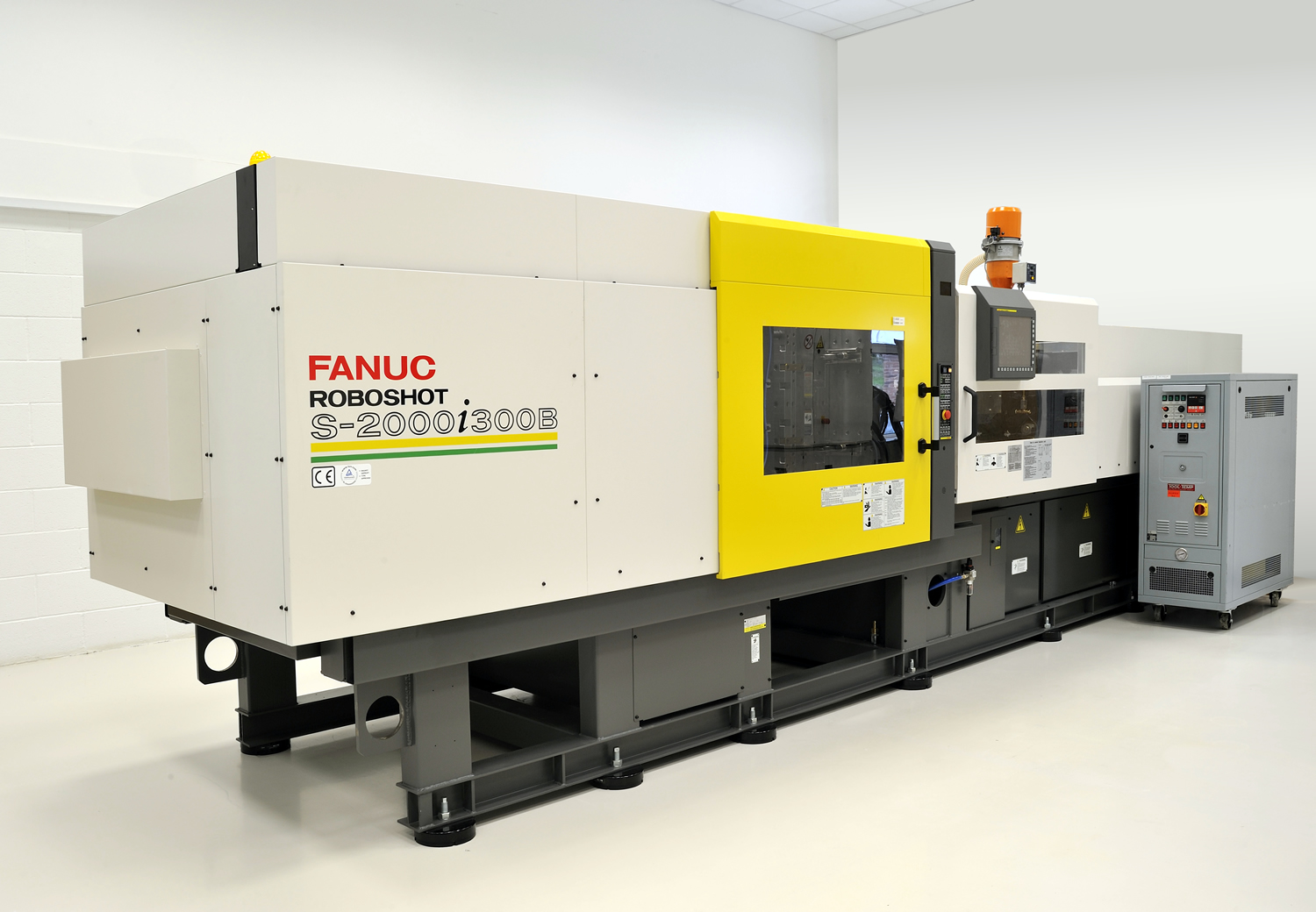 Fanuc 300t all electric injection molding machine